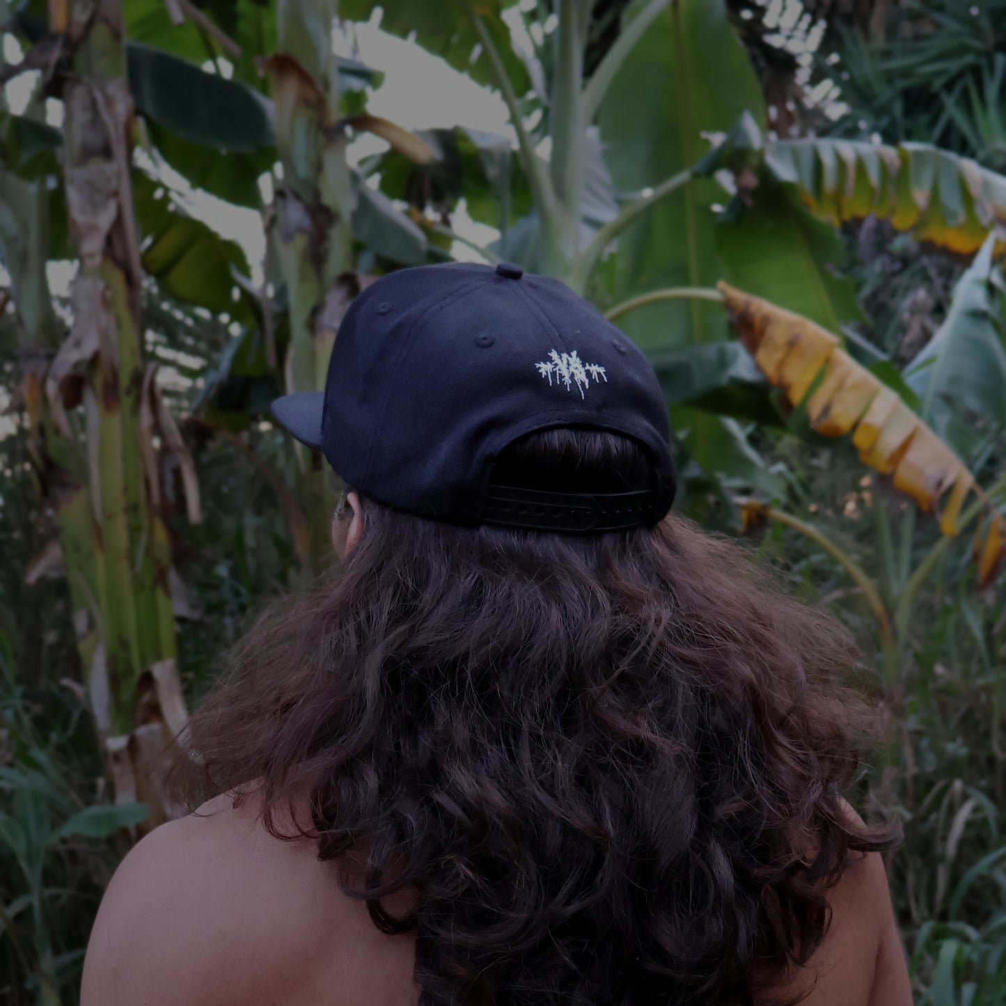 "HAWAII VS EVERYBODY" SNAPBACK - BLACK
